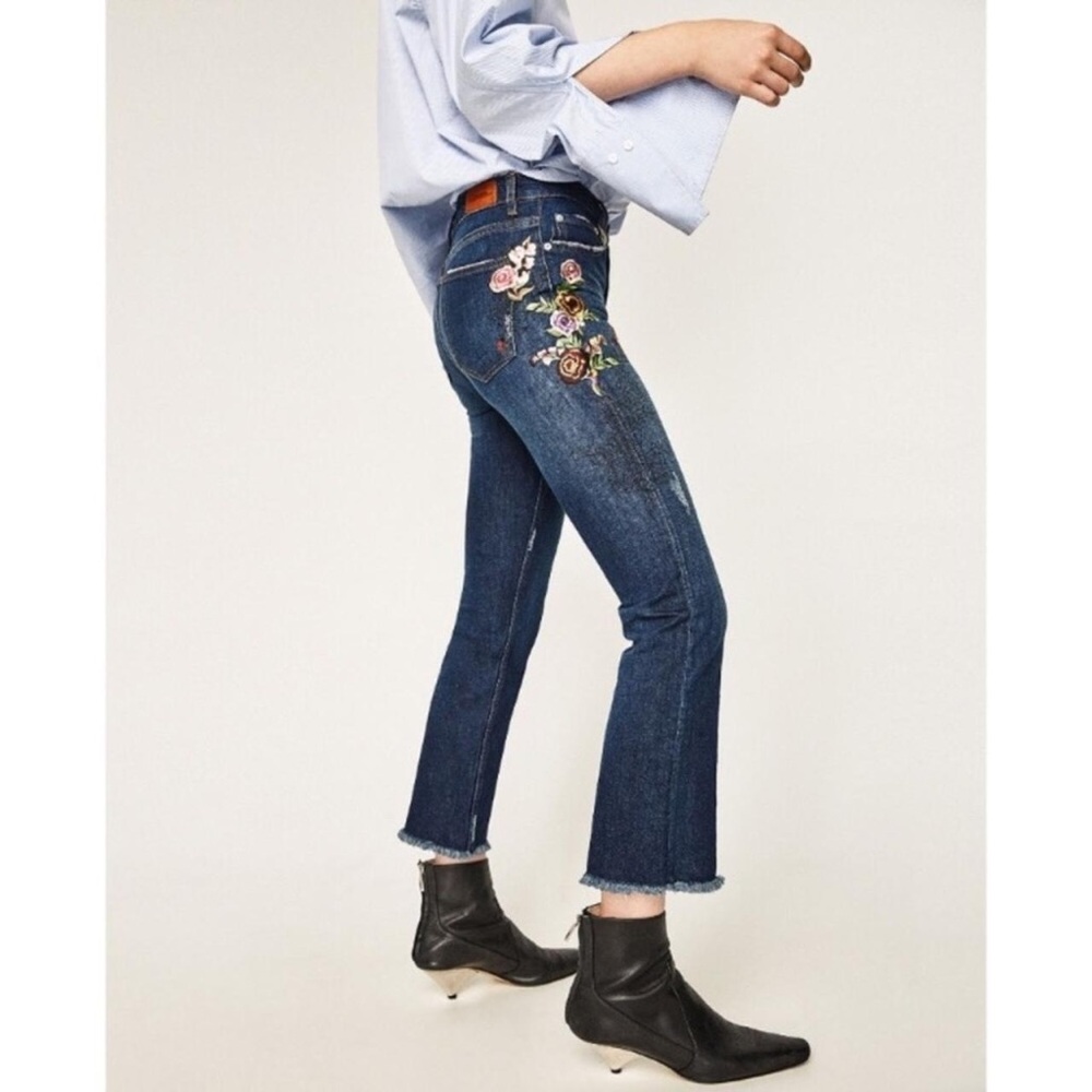 Floral Embroidered Jeans - Picture 3 of 3